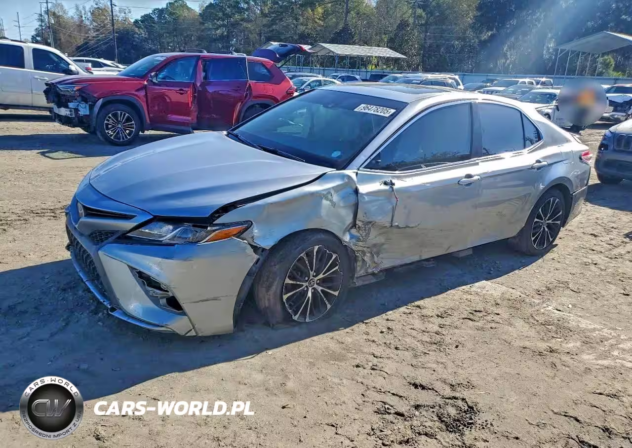 2020 Toyota Camry Se