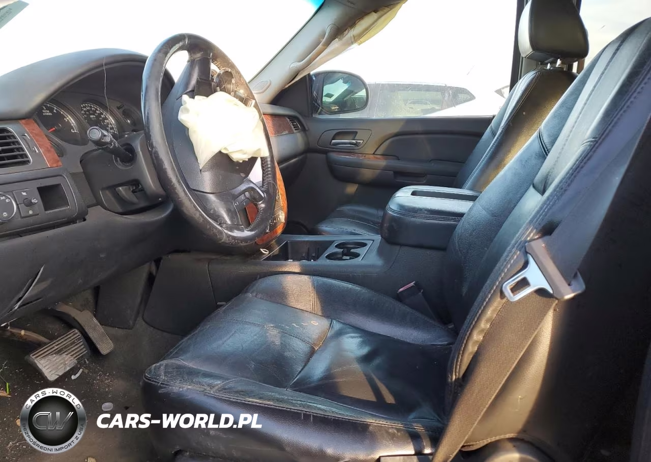 2007 Chevrolet Tahoe C1500 VIN:1GNFC130X7R245579 - 7