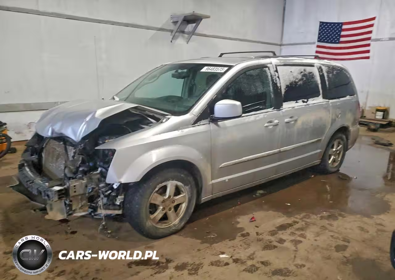 2011 Chrysler Town & Country Touring