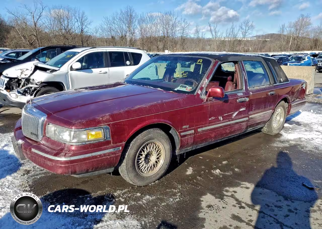 1996 Lincoln Town Car Signature