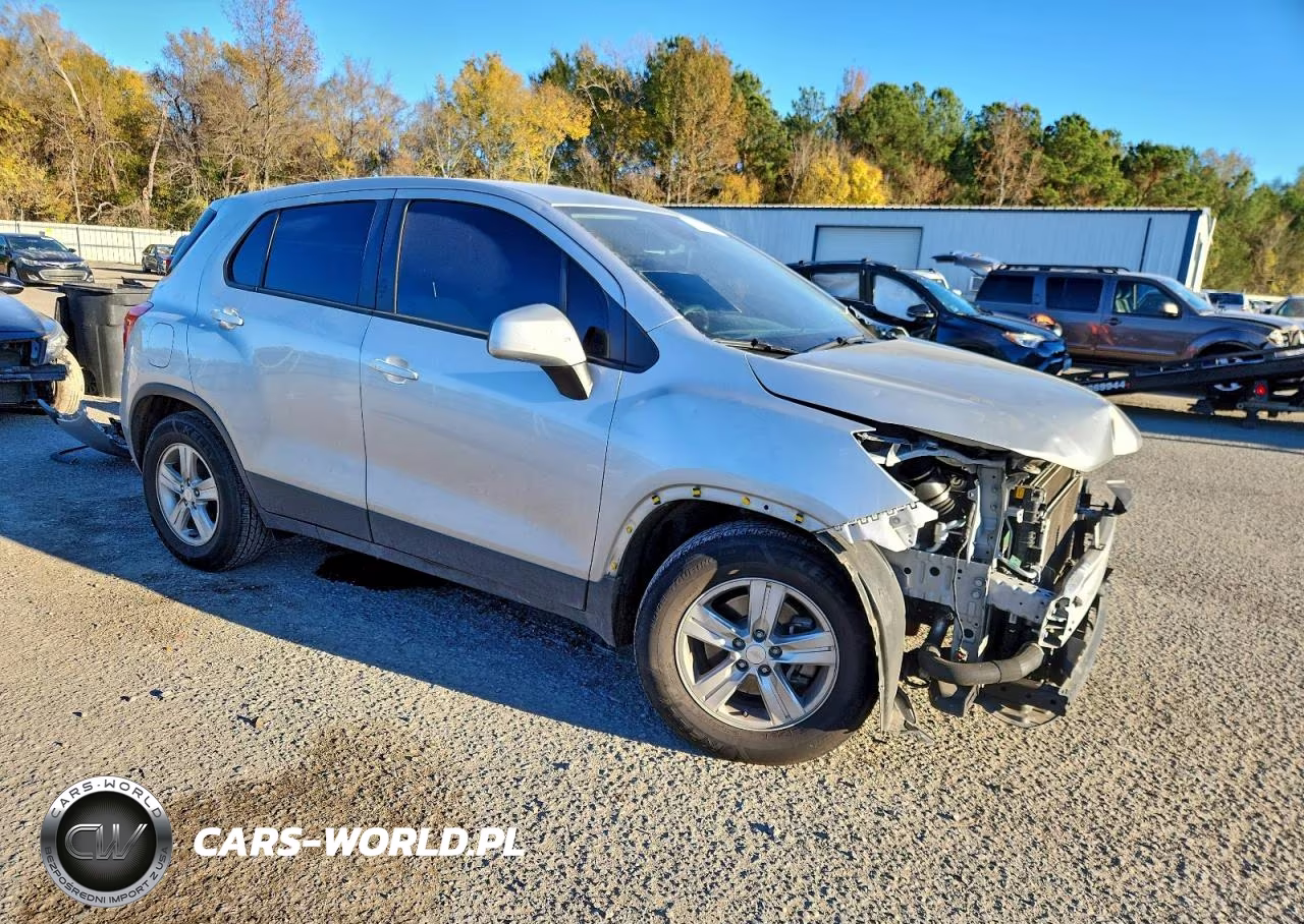 2022 Chevrolet Trax Ls VIN:KL7CJKSM4NB522628 - 4