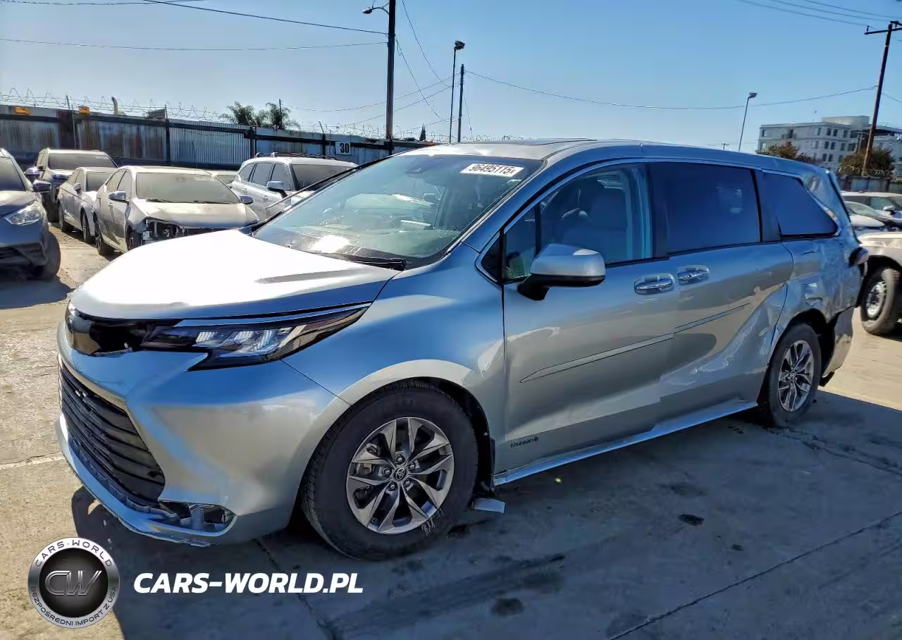 2021 Toyota Sienna Xle