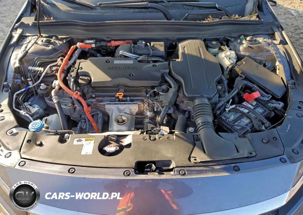 2018 Honda Accord Touring Hybrid VIN:1HGCV3F98JA014621 - 11
