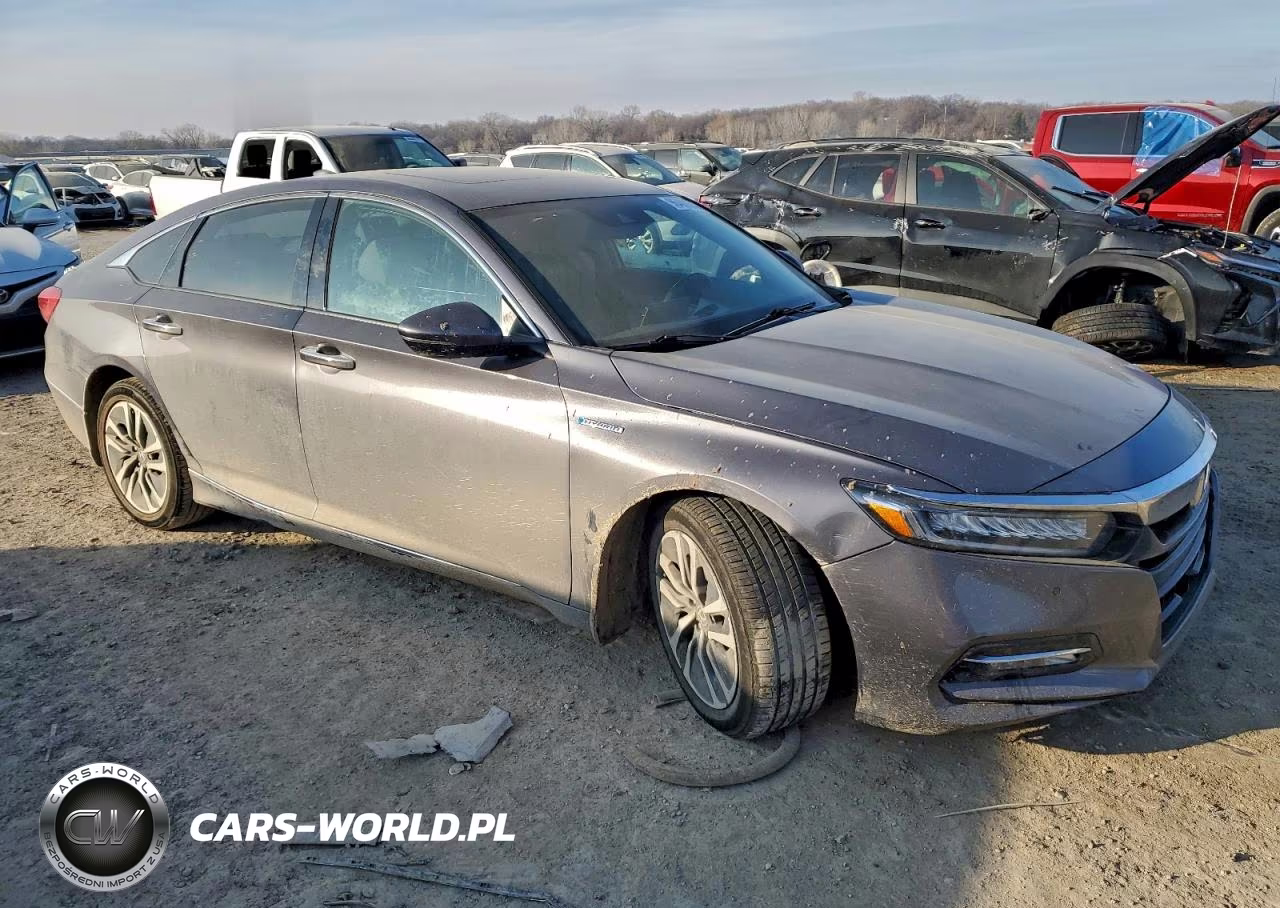 2018 Honda Accord Touring Hybrid VIN:1HGCV3F98JA014621 - 4
