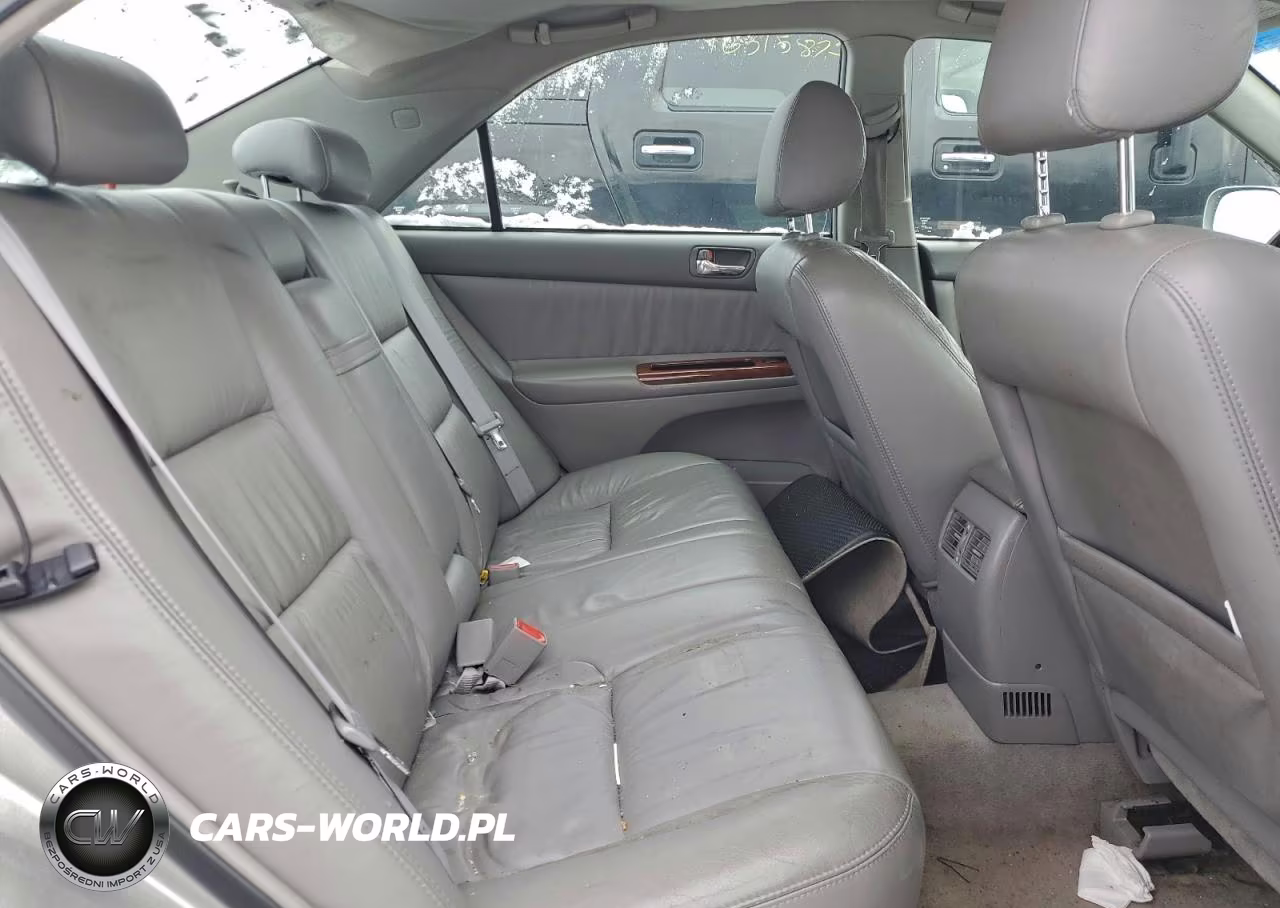 2003 Toyota Camry VIN:4T1BF30K03U061075 - 10