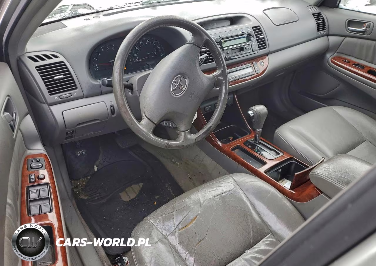 2003 Toyota Camry VIN:4T1BF30K03U061075 - 8