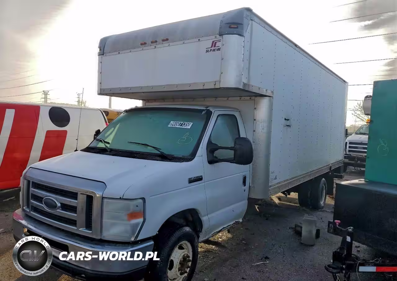 2015 Ford E450 Box Truck
