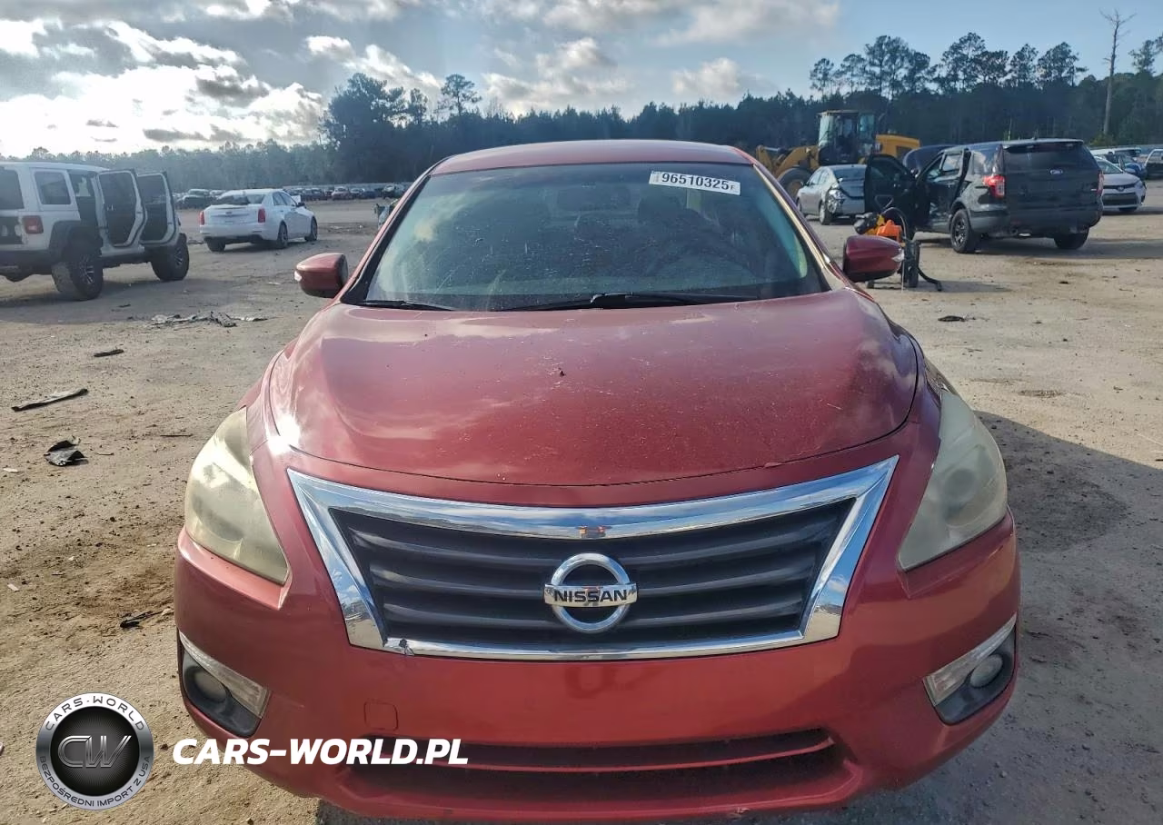 2015 Nissan Altima 2.5 VIN:1N4AL3AP1FC134795 - 5