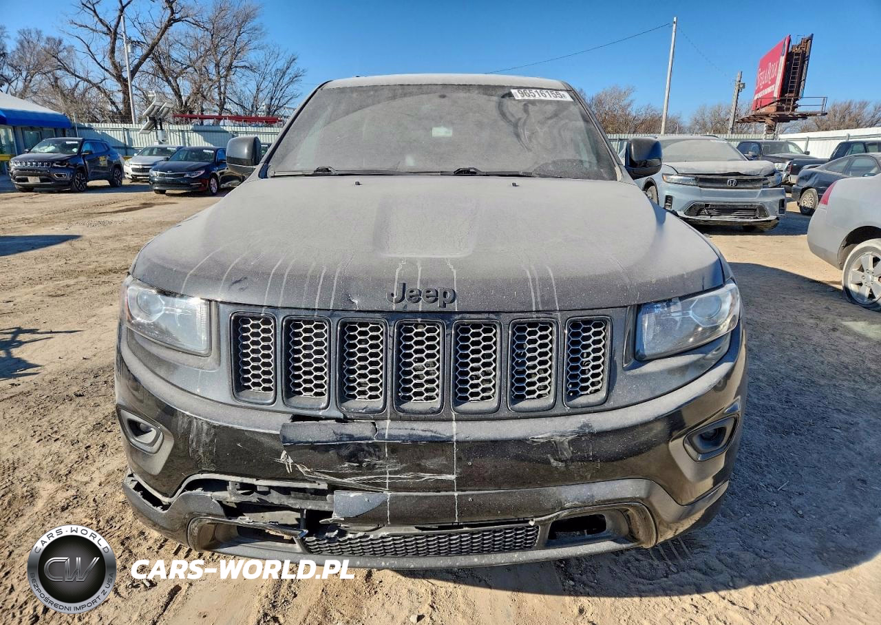 2015 Jeep Grand Cherokee Laredo VIN:1C4RJEAG2FC137042 - 5