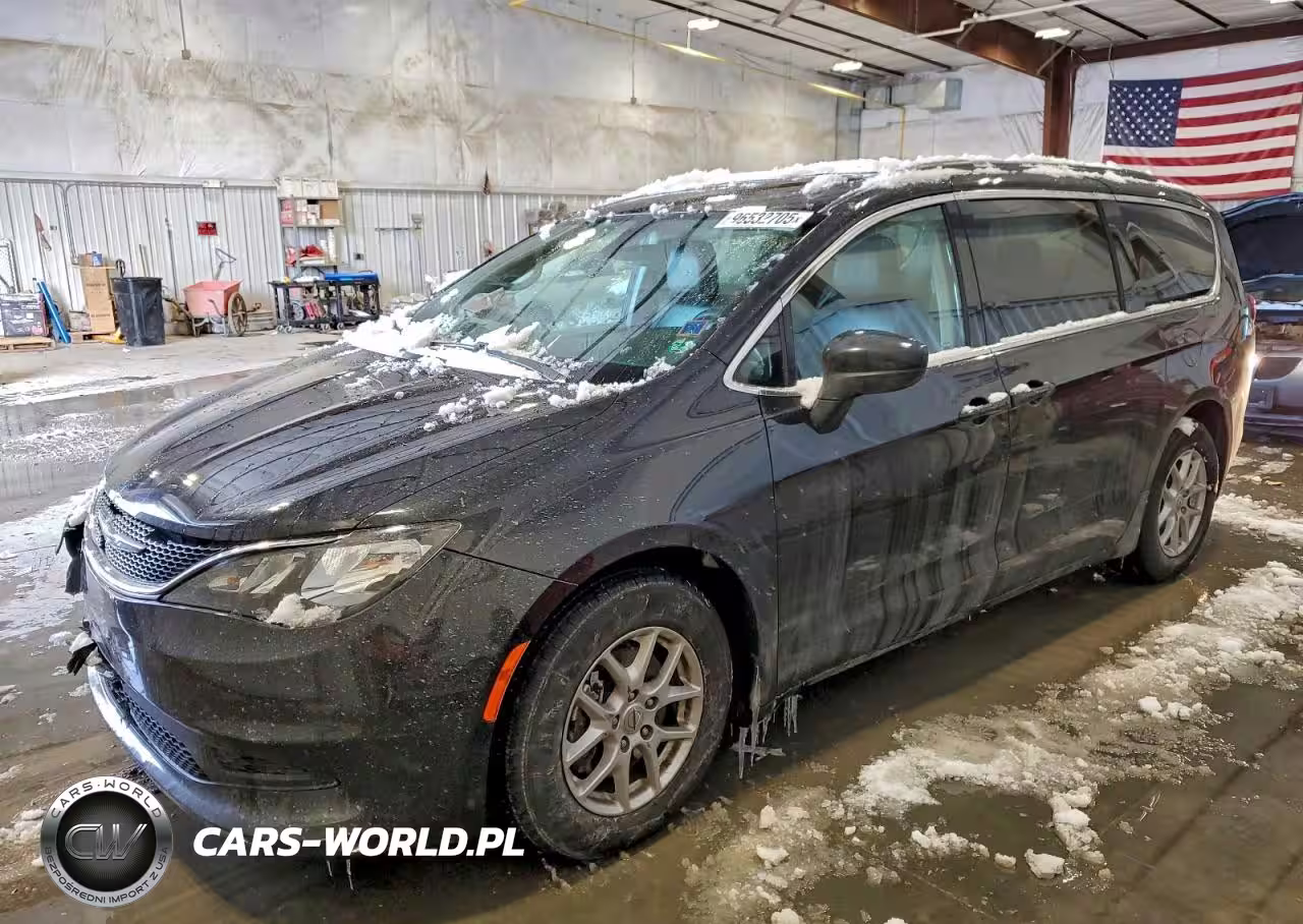 2021 Chrysler Voyager Lxi