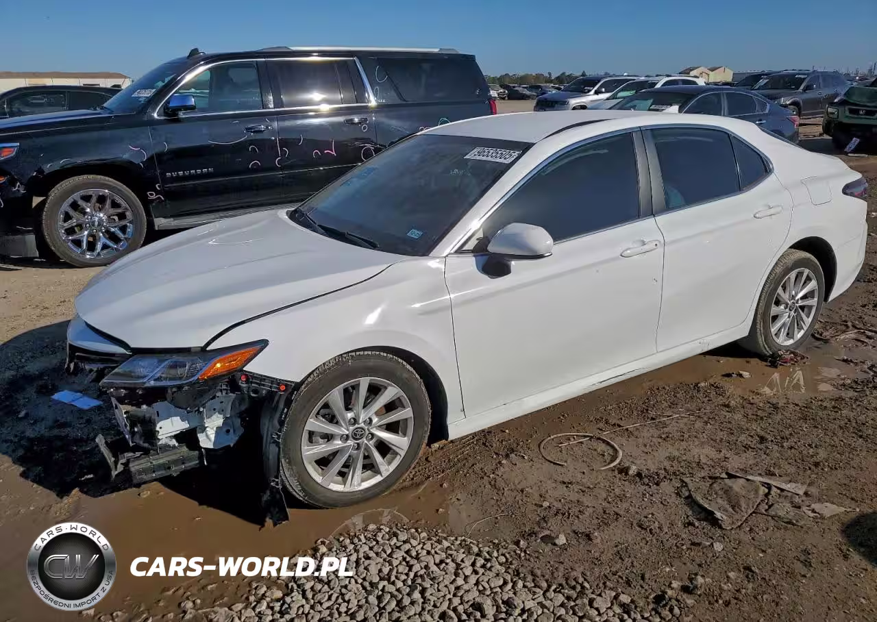 2024 Toyota Camry Le