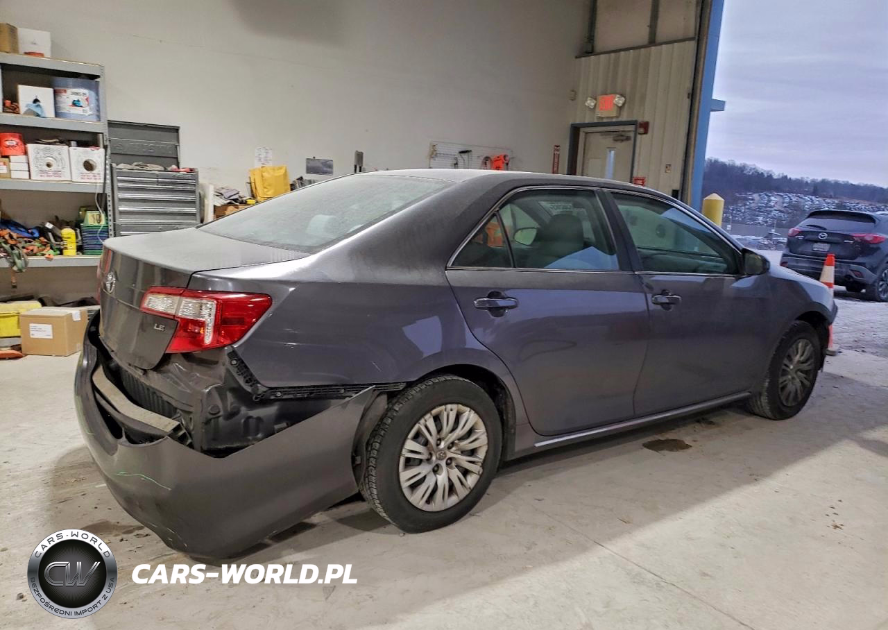 2014 Toyota Camry VIN:4T4BF1FK1ER339793 - 3