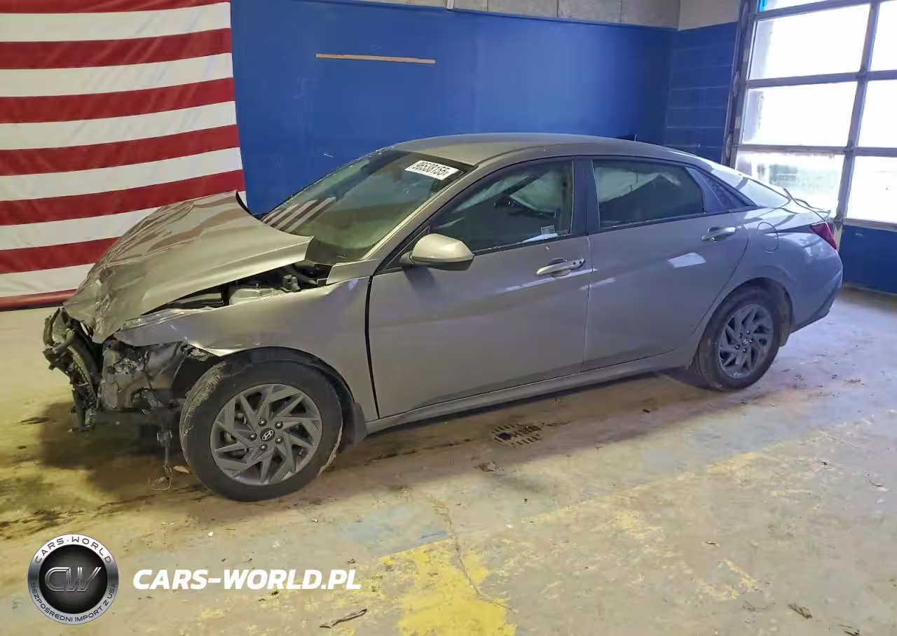 2024 Hyundai Elantra Blue