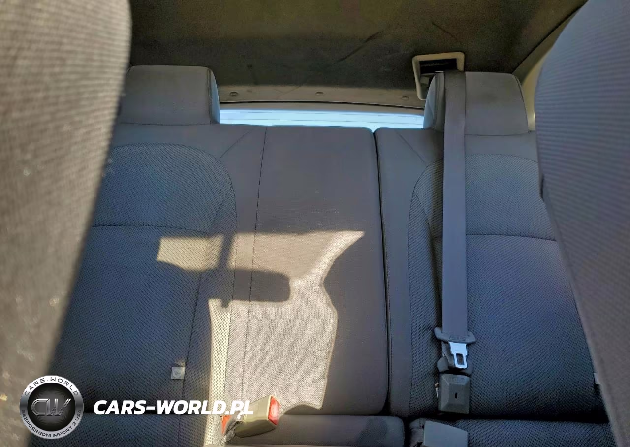 2011 Nissan Rogue S VIN:JN8AS5MT8BW575919 - 10