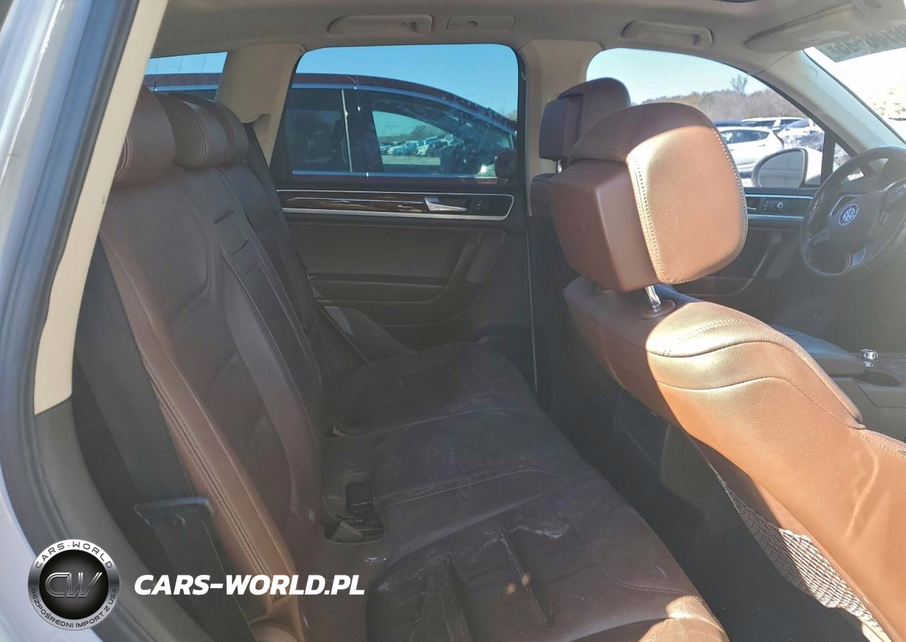 2013 Volkswagen Touareg V6 VIN:WVGEF9BP5DD001674 - 10