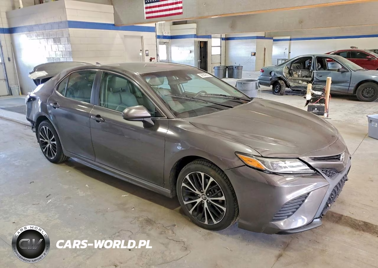 2019 Toyota Camry L VIN:4T1B11HK4KU805492 - 4