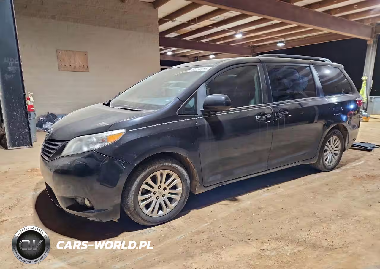 2016 Toyota Sienna Xle