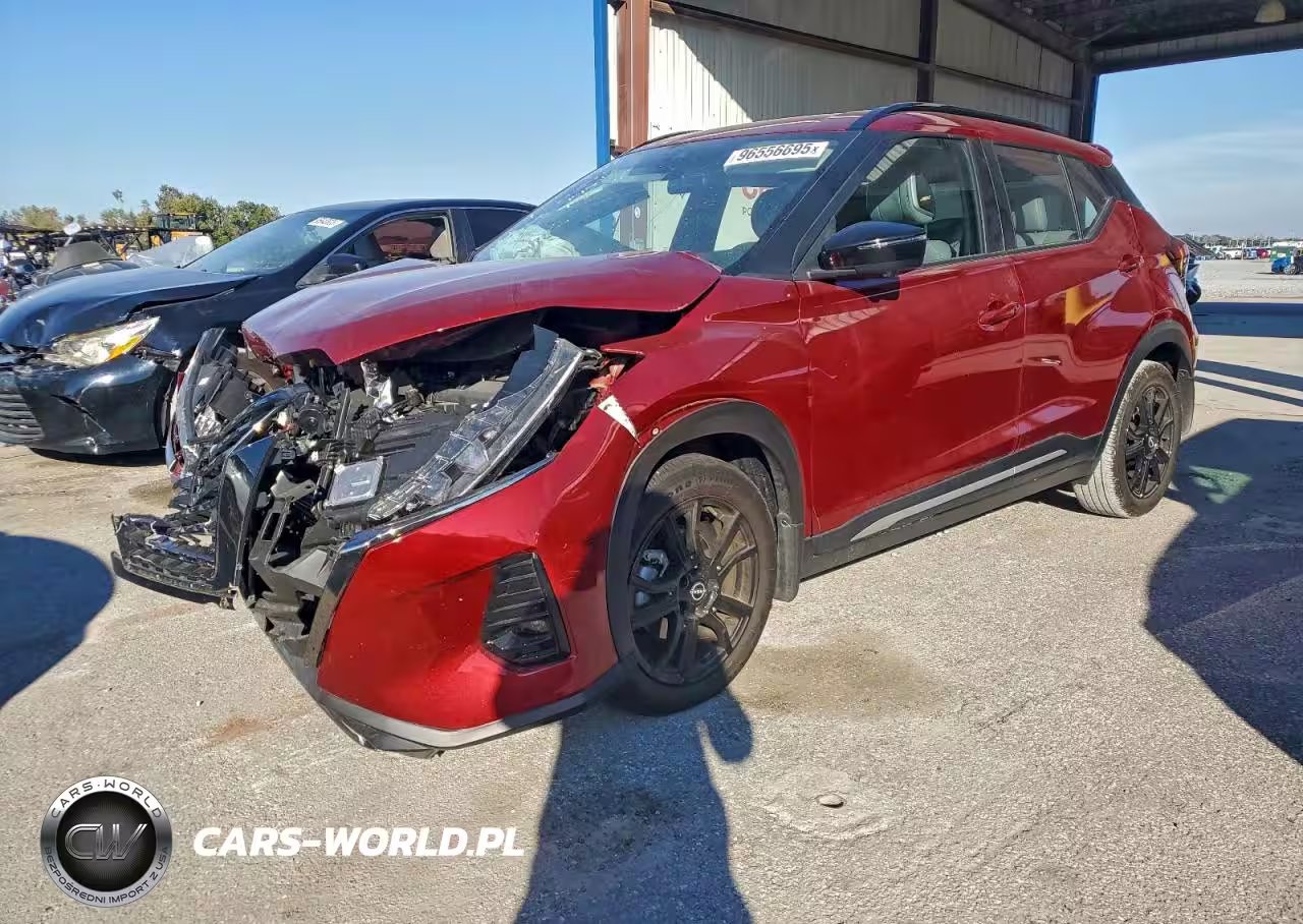 2024 Nissan Kicks Sr