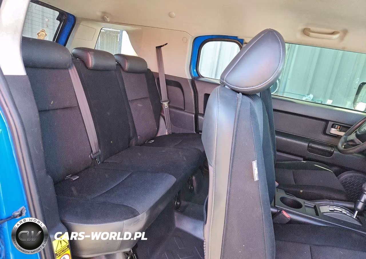 2007 Toyota Fj Cruiser VIN:JTEZU11F470007480 - 10