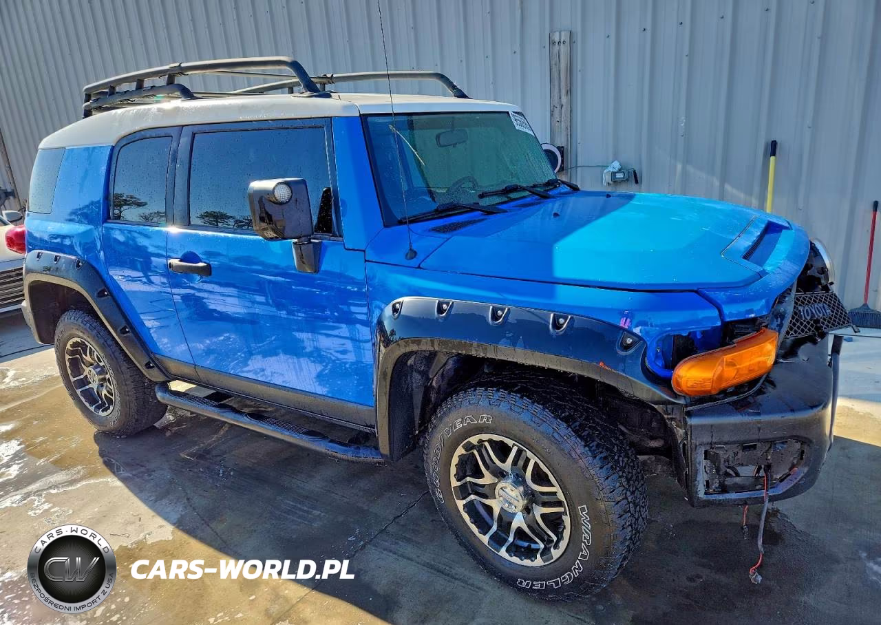2007 Toyota Fj Cruiser VIN:JTEZU11F470007480 - 4