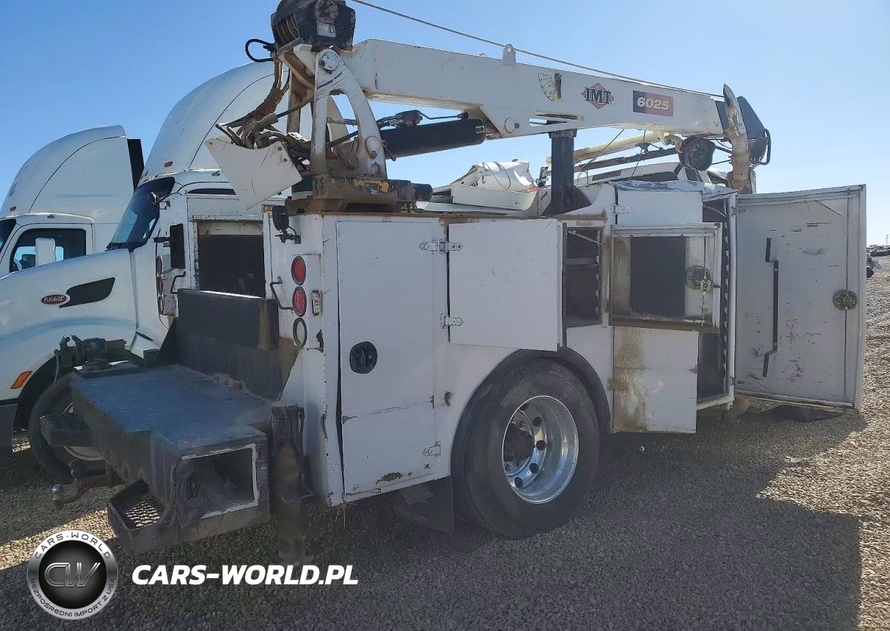 2009 Ford F750 Super Duty Utility - Service Truck VIN:3FRWF75W49V163577 - 4