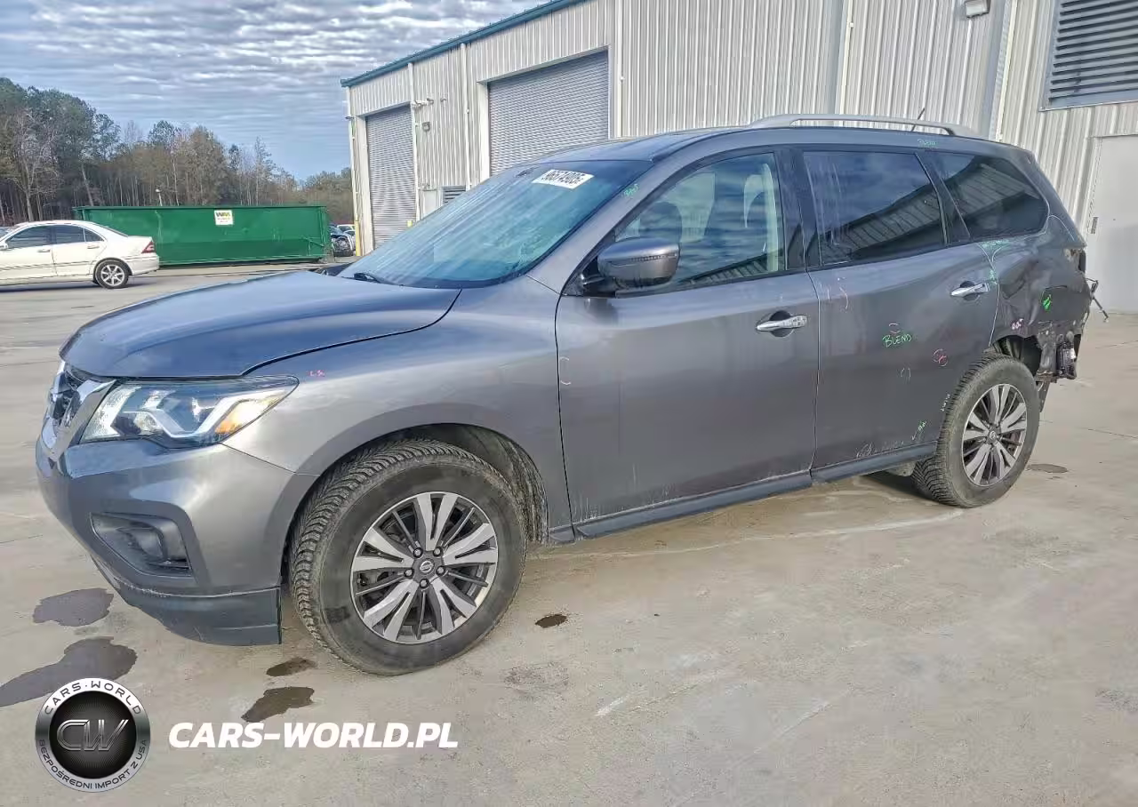 2018 Nissan Pathfinder S