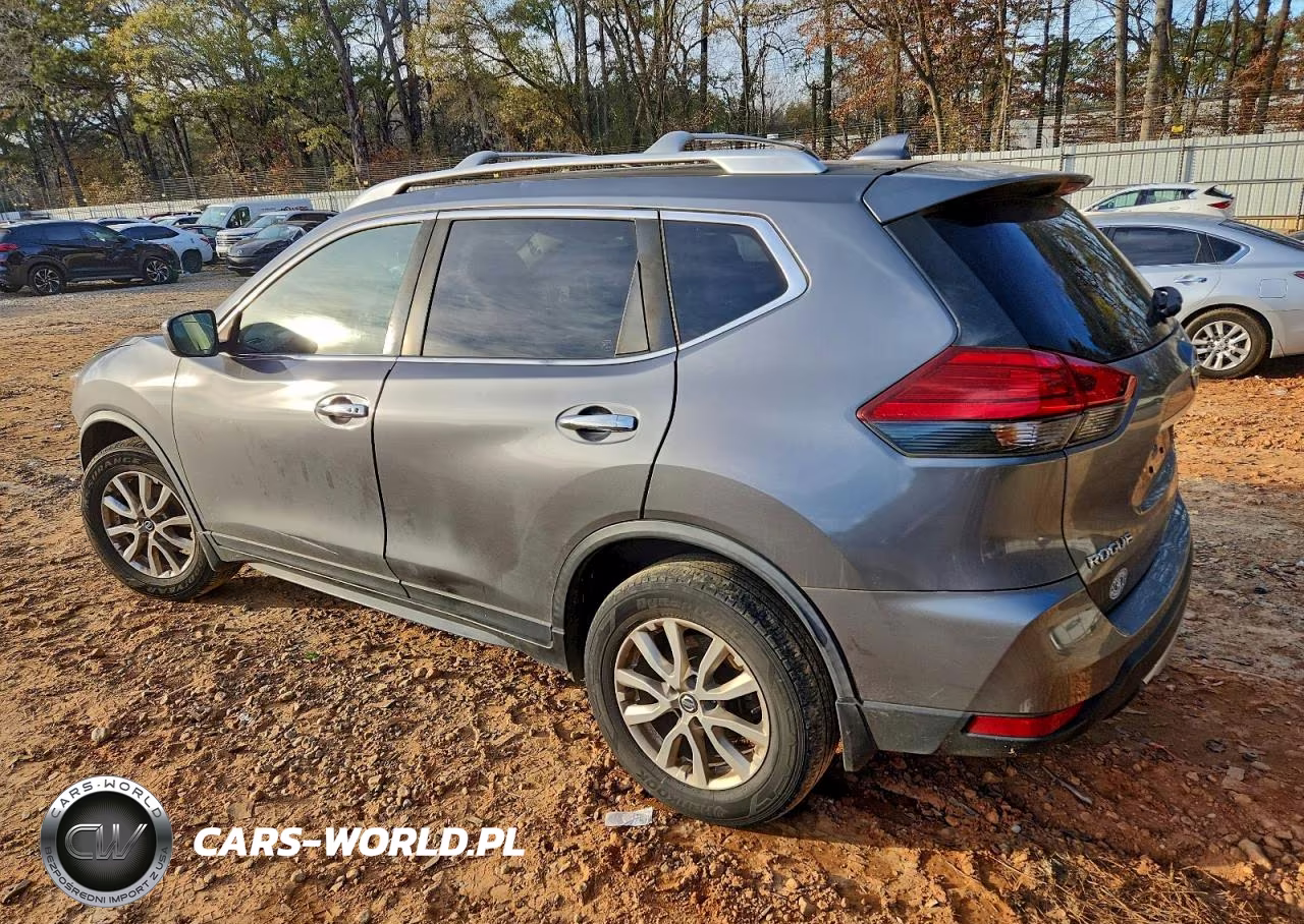 NISSAN ROGUE S VIN:JN8AT2MV8HW271396 - 2