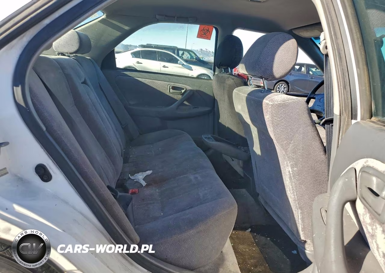 1998 Toyota Camry Le VIN:JT2BG28KXW0181261 - 10