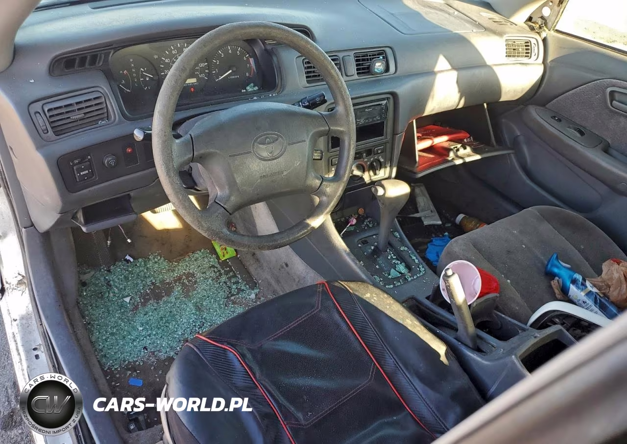 1998 Toyota Camry Le VIN:JT2BG28KXW0181261 - 8