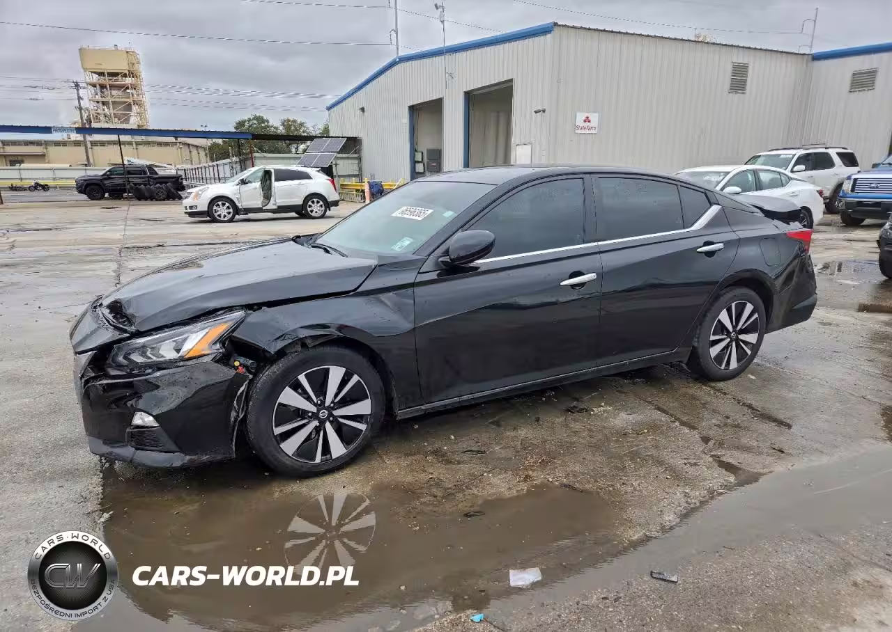 2021 Nissan Altima Sv