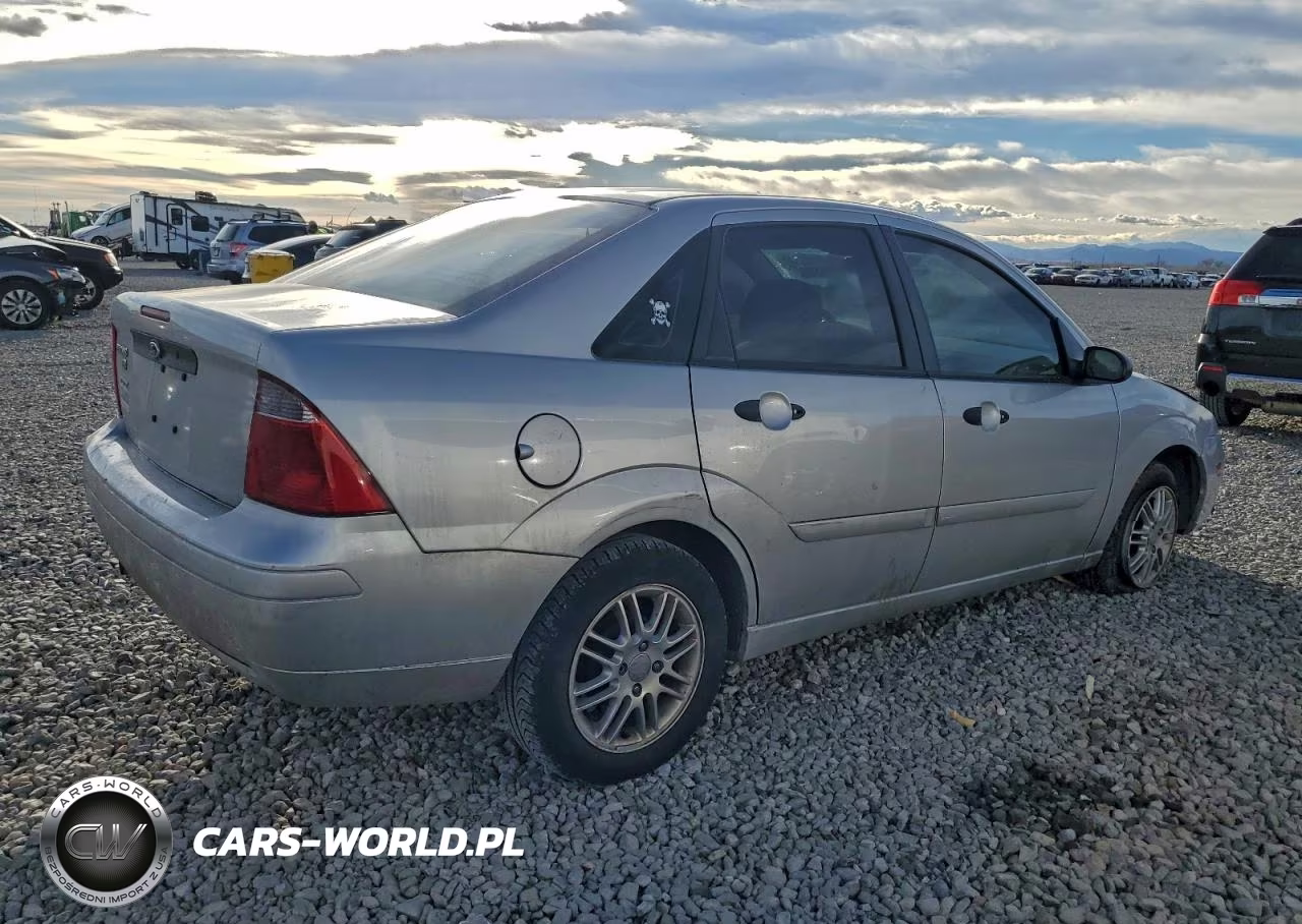 2007 Ford Focus Zx4 VIN:1FAFP34N67W302015 - 3