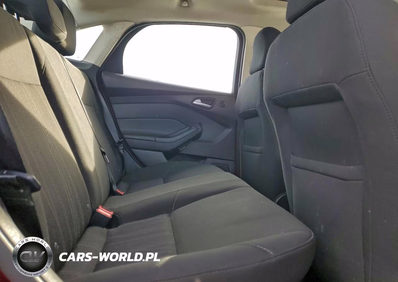 2017 Ford Focus Sel VIN:1FADP3H24HL250913 - 10