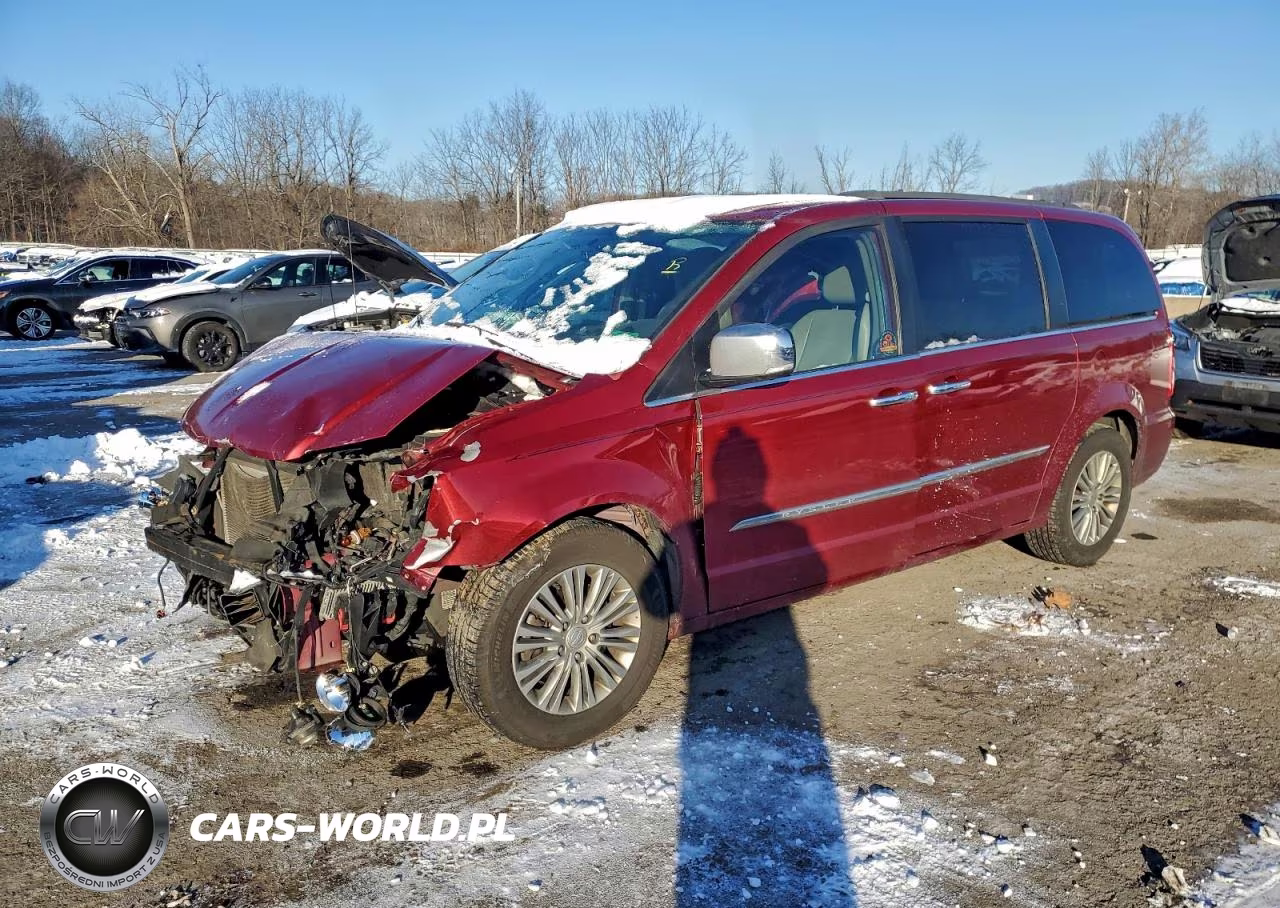 2014 Chrysler Town & Country Touring L