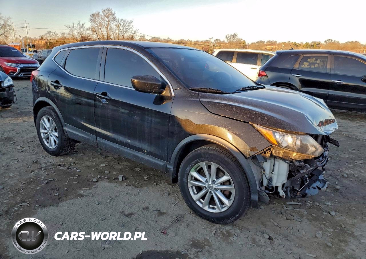 2017 Nissan Rogue Sport S VIN:JN1BJ1CR4HW120692 - 4