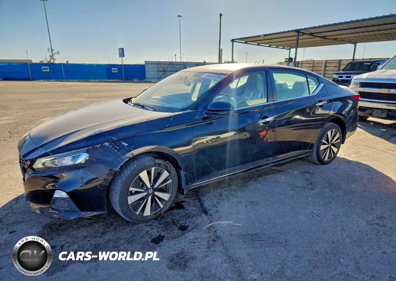 2021 Nissan Altima Sv