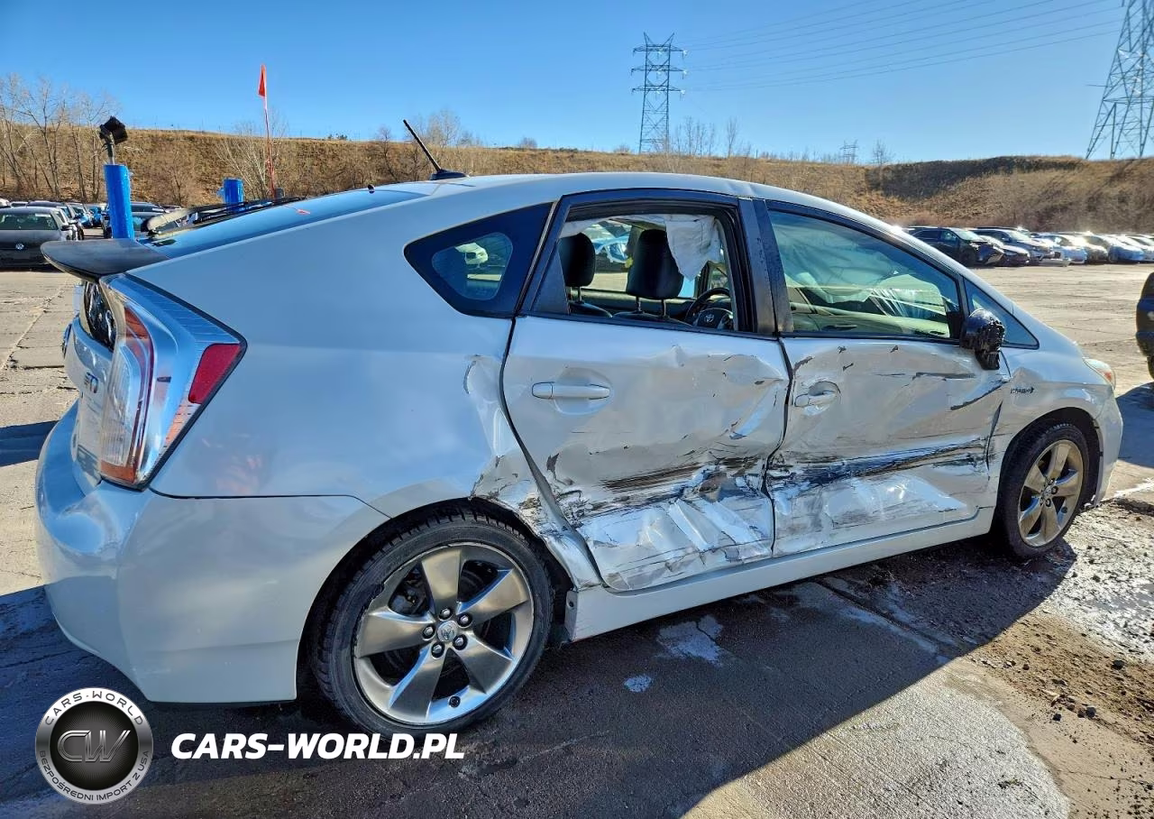 2013 Toyota Prius VIN:JTDKN3DU9D1638191 - 3