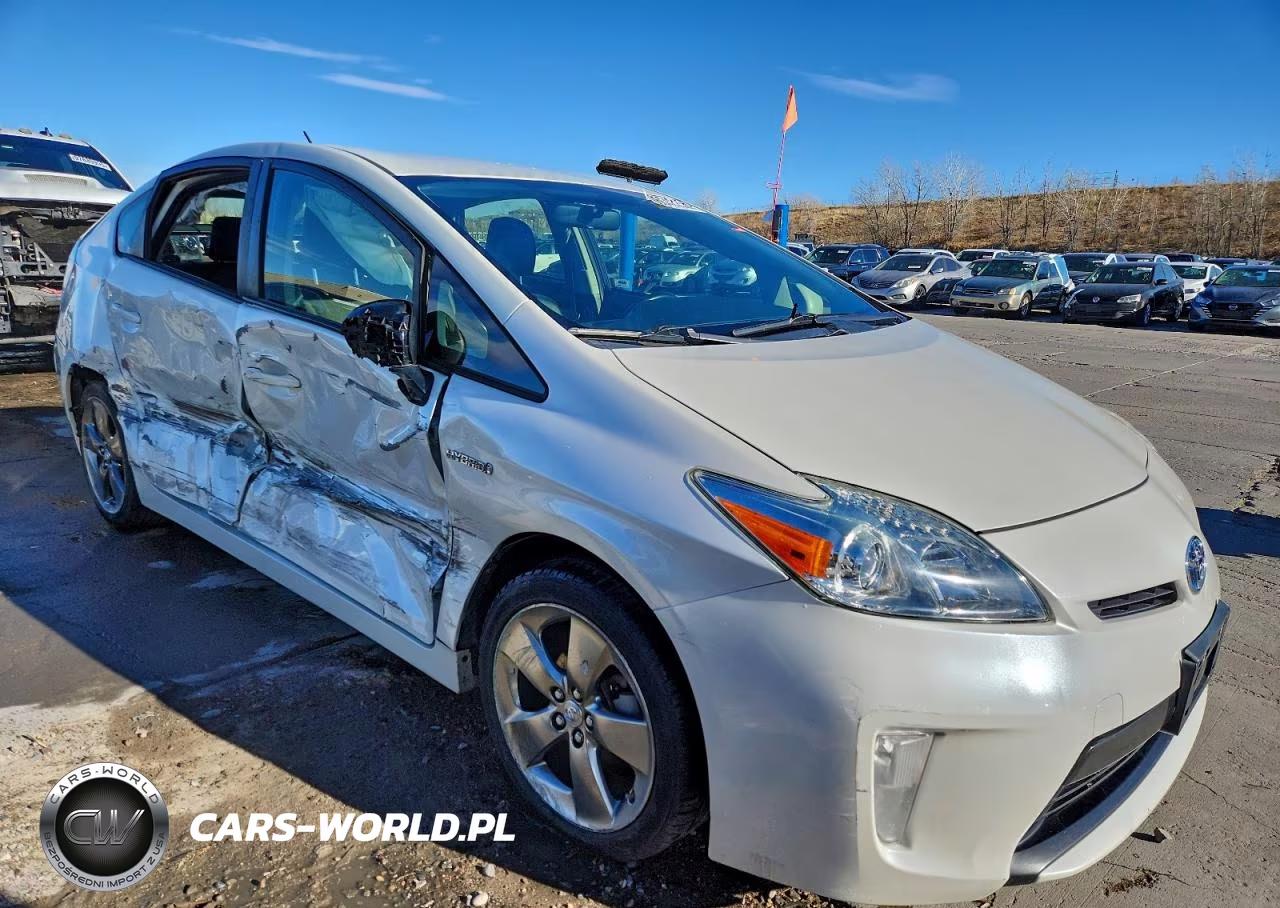 2013 Toyota Prius VIN:JTDKN3DU9D1638191 - 4