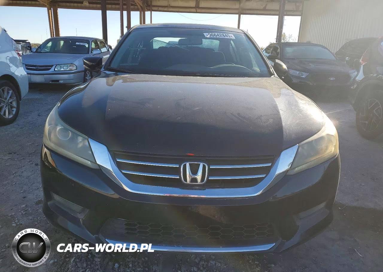 2015 Honda Accord Sport VIN:1HGCR2F52FA185920 - 5