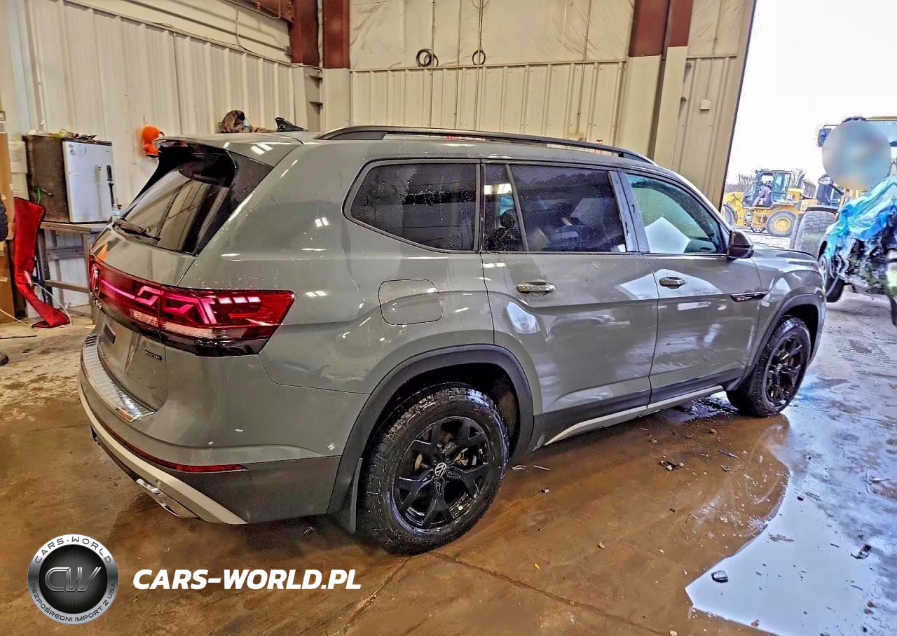 2024 Volkswagen Atlas Peak Edition Sel VIN:1V2GR2CA7RC617376 - 3