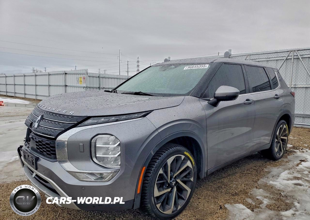 2022 Mitsubishi Outlander Se