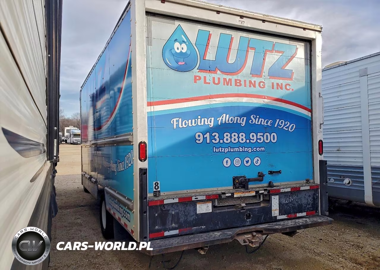 2018 GMC Savana Box Truck VIN:7GZ37TCG2JN900313 - 2