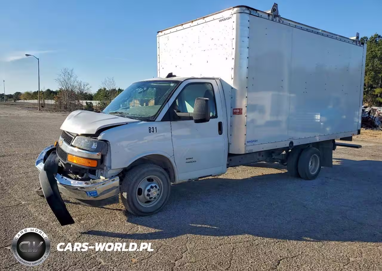 2024 Chevrolet Express G4500
