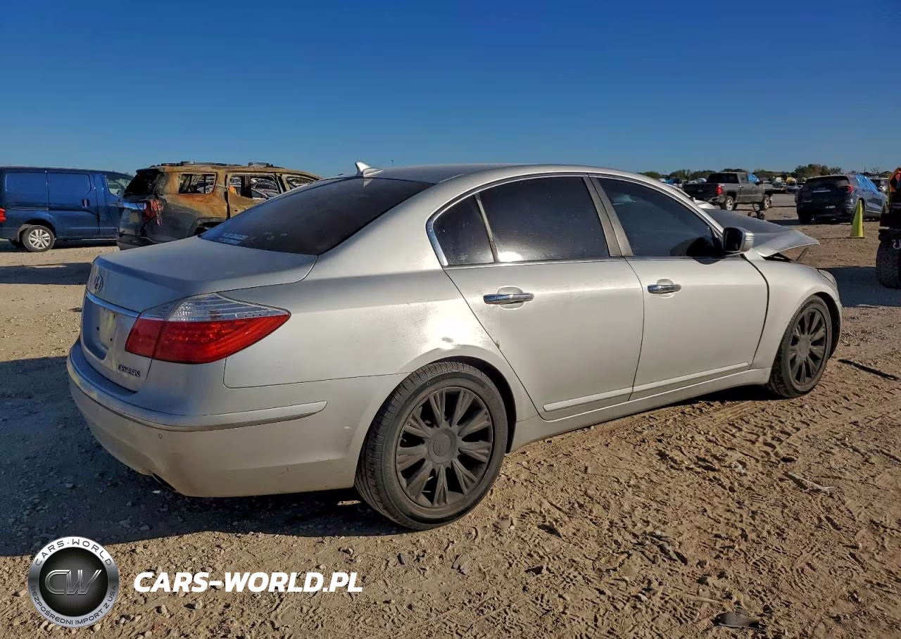2011 Hyundai Genesis 3.8L VIN:KMHGC4DE4BU140689 - 3