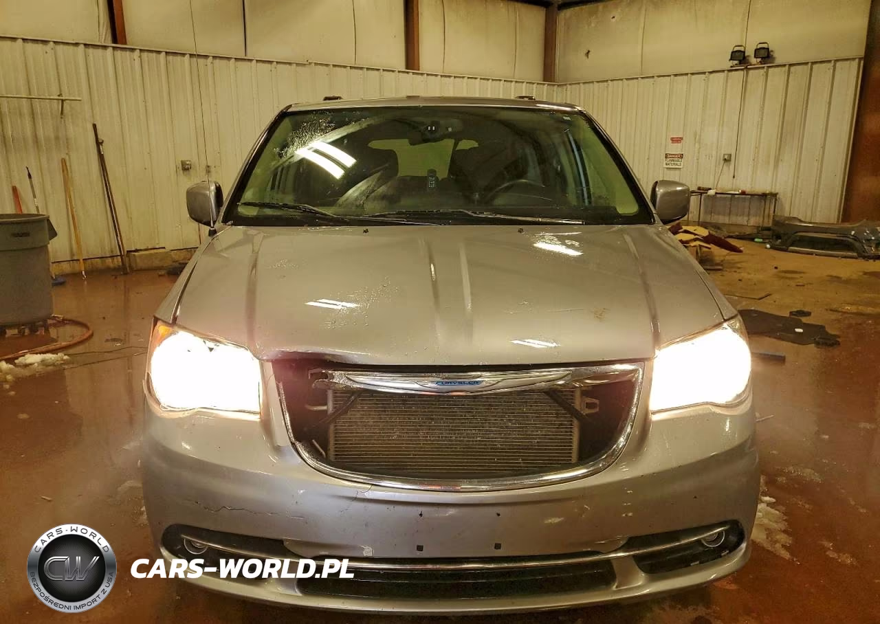 2015 Chrysler Town & Country Touring VIN:2C4RC1BG6FR709304 - 5