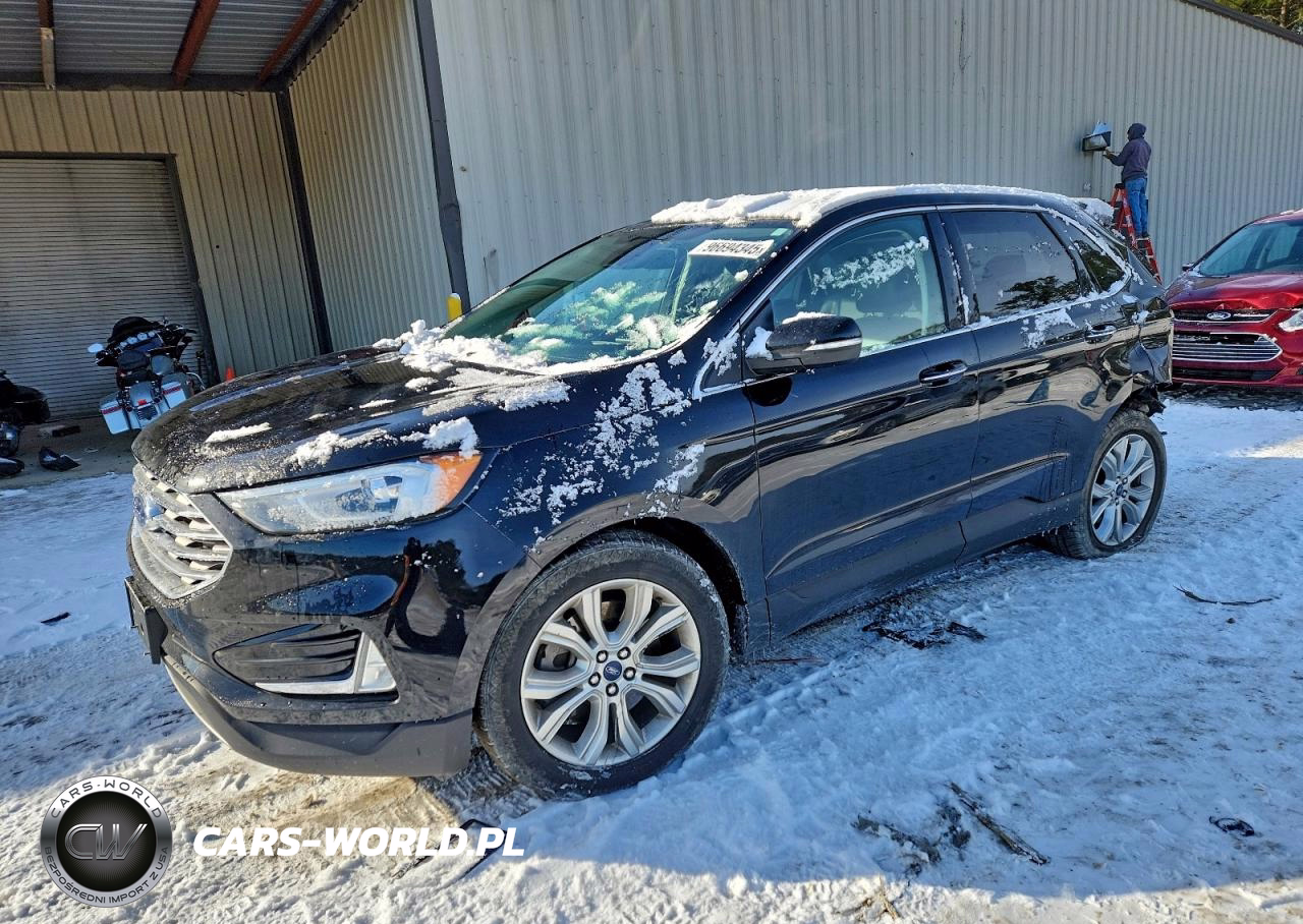 2022 Ford Edge Titanium