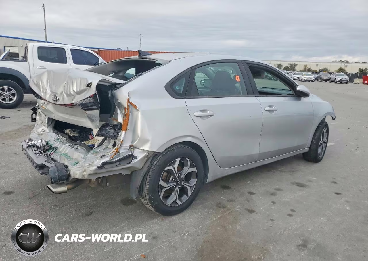 2019 Kia Forte Fe VIN:3KPF24AD2KE026770 - 3
