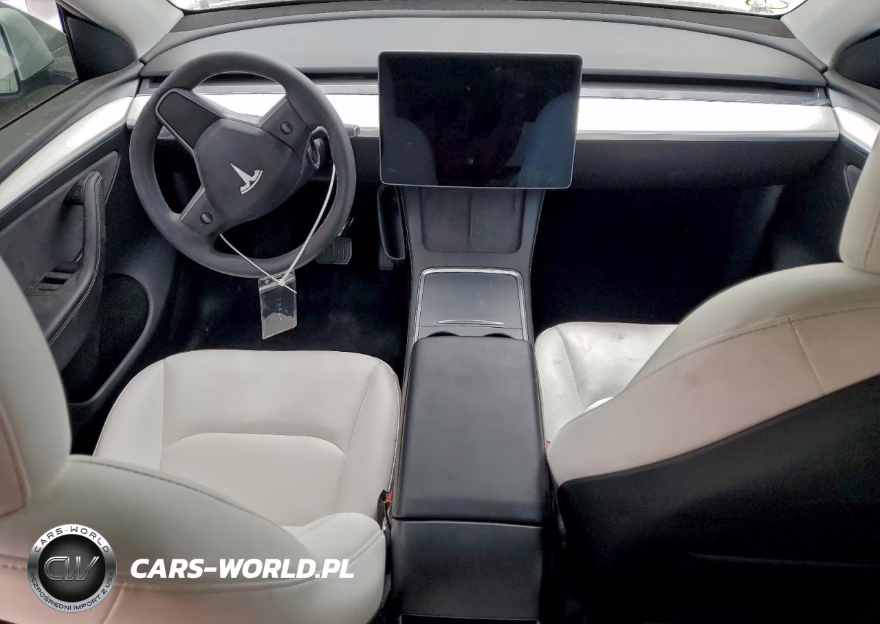 2025 Tesla Model Y VIN:7SAYGDED7SF216131 - 8