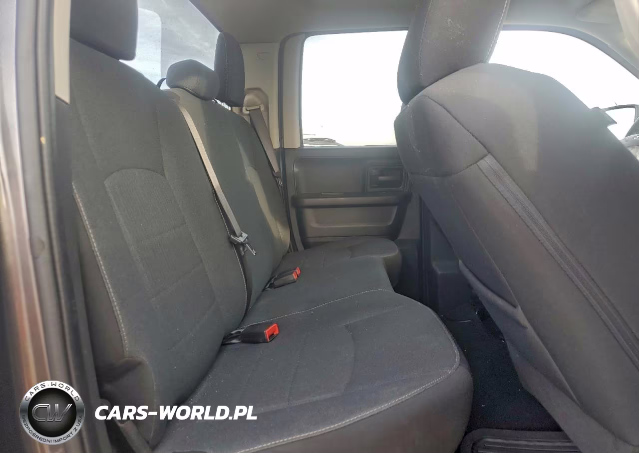 2021 Ram 1500 Classic Tradesman VIN:1C6RR6FG7MS504096 - 10