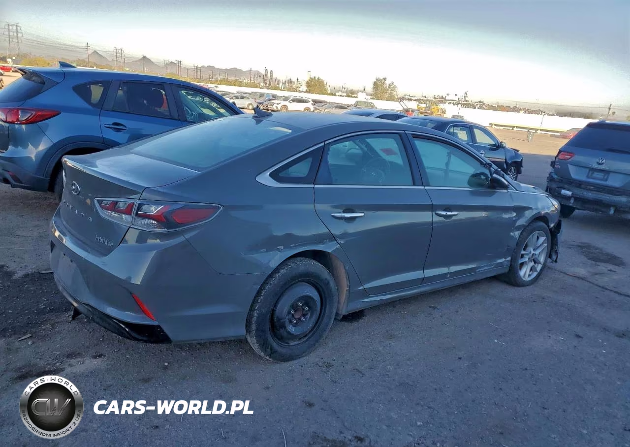 2019 Hyundai Sonata Hybrid VIN:KMHE24L39KA093980 - 3