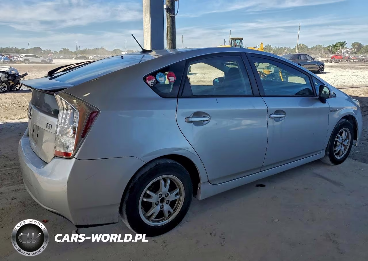 2011 Toyota Prius VIN:JTDKN3DU7B1467311 - 3